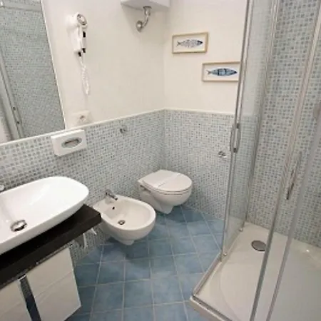 Hotel Antares 3*