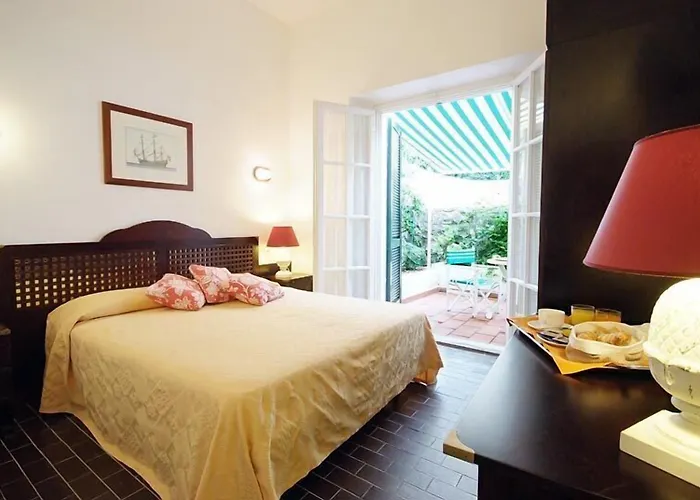 Hotel Antares
